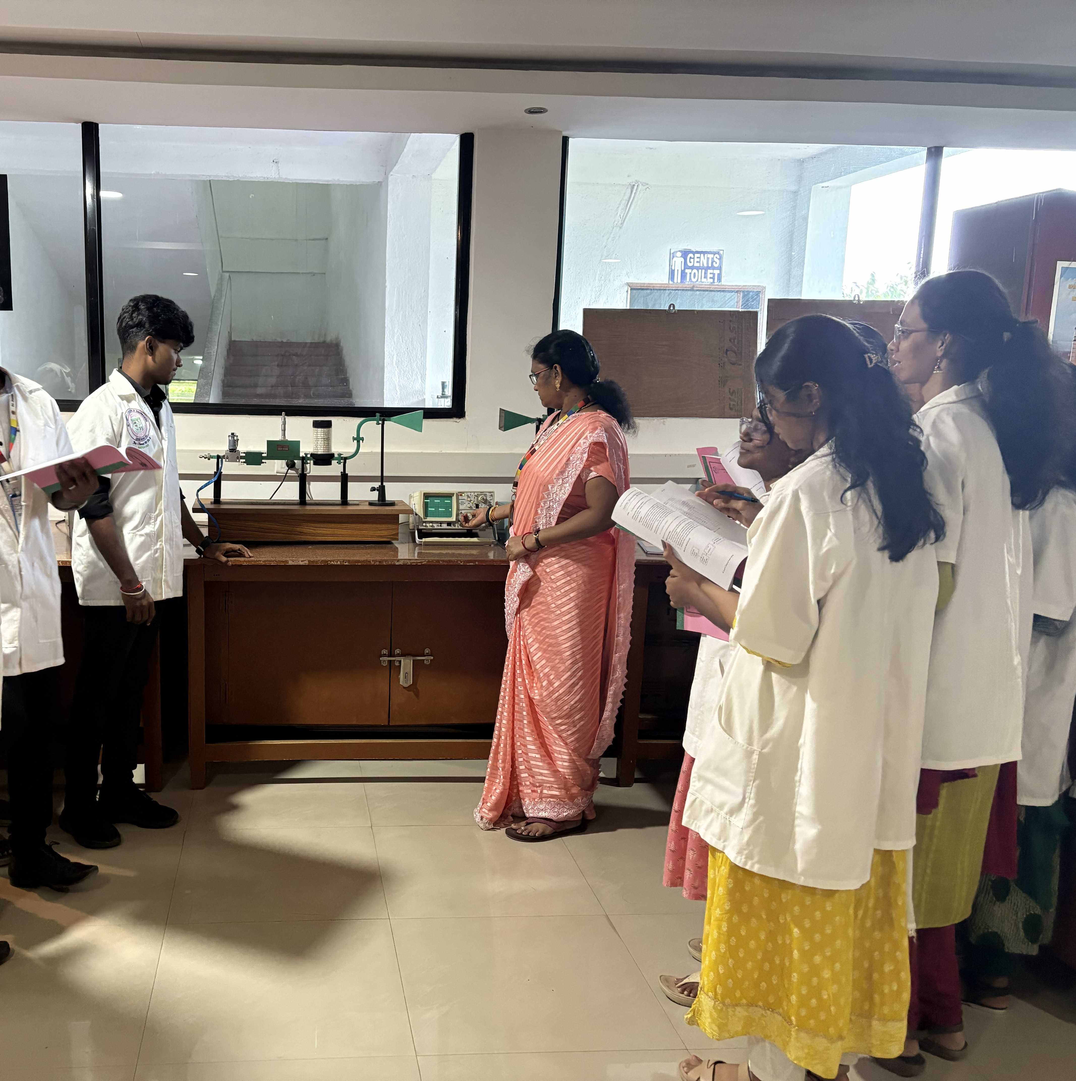 Advanced Communication Lab